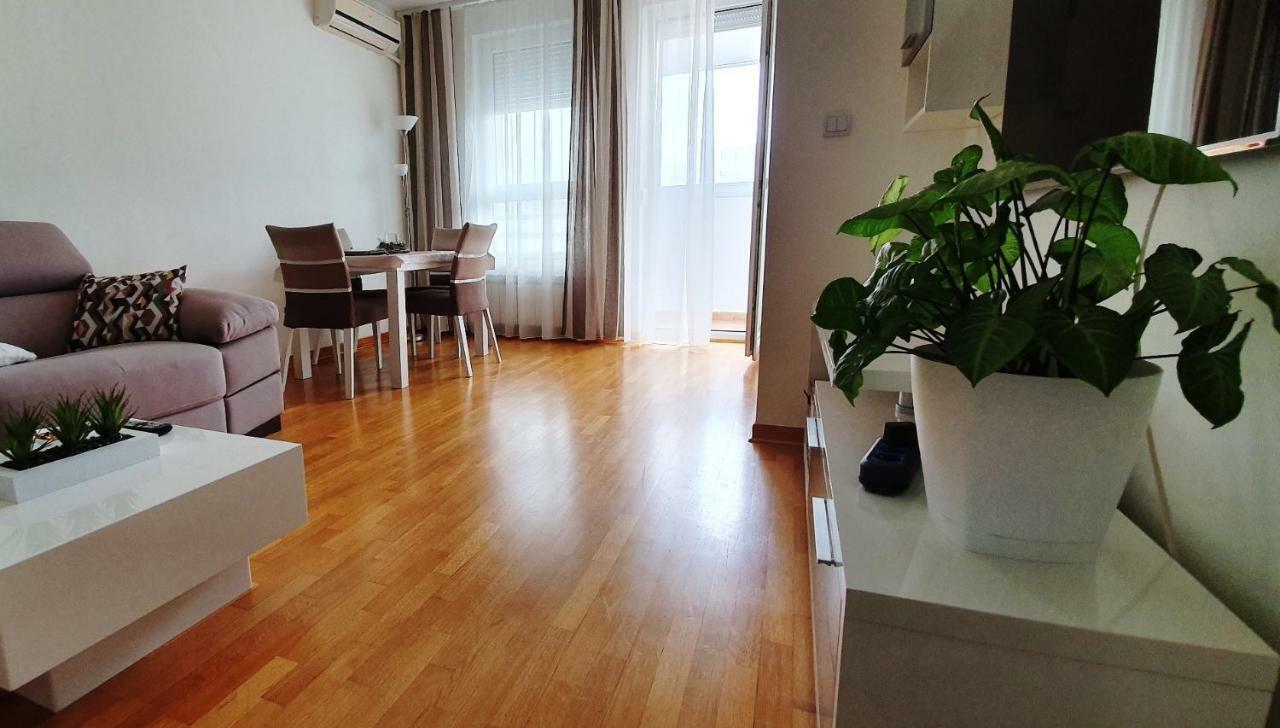 Royal Apartment Belvill بلغراد المظهر الخارجي الصورة