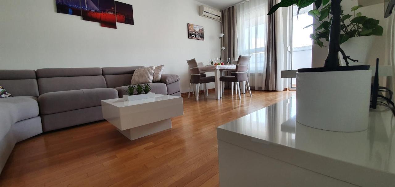 Royal Apartment Belvill بلغراد المظهر الخارجي الصورة